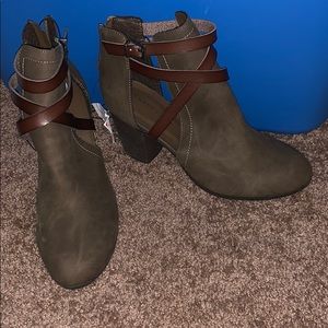 Madden Girl Dolly Booties